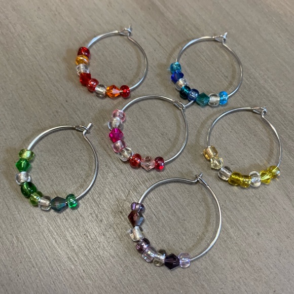 Colorful wine 🍷 charms for hosting, six pieces - Picture 3 of 5